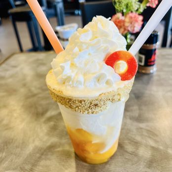 Mama Tess’s Artisan Kitchen - A Peachy Keen milkshake - Desserts Near Me - Las Vegas, Nevada