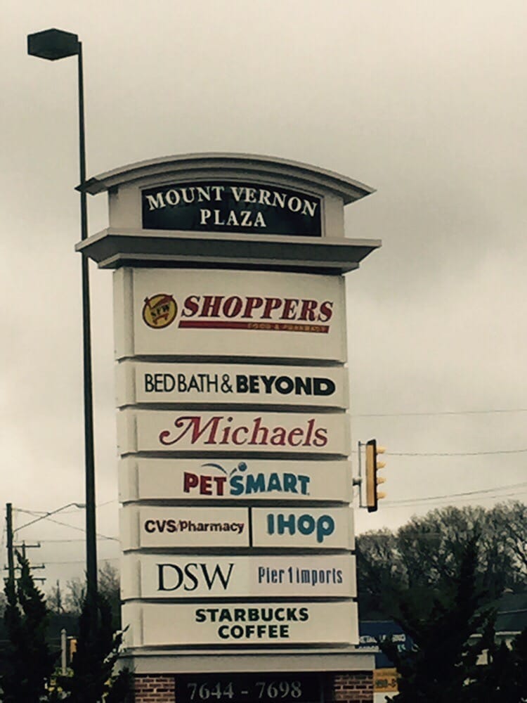 WELLS FARGO BANK 7706 Richmond Hwy, Alexandria, Virginia Banks