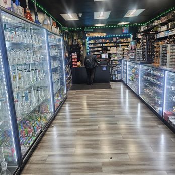 metro tobacco METRO SMOKE SHOP - Updated July 2026 - 24 Photos - 1012 N Vermont Ave, Los  Angeles, California - Tobacco Shops - Phone Number