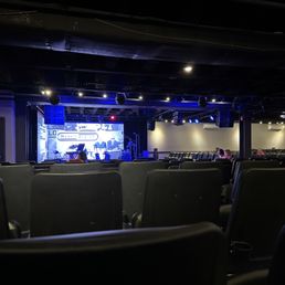 Music venue L shaped layout