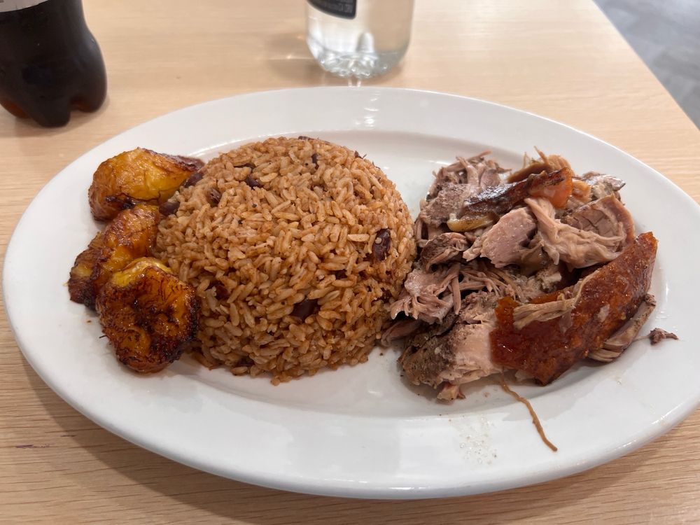 EL PATIO DOMINICAN RESTAURANT Updated November 2024 111 N 2nd St