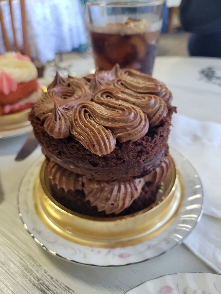 The Teaspoon by Day Cocina Logo