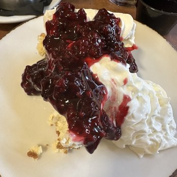 Linn's Restaurant - The cheesecake...YUM! - American Near Me - Cambria, California