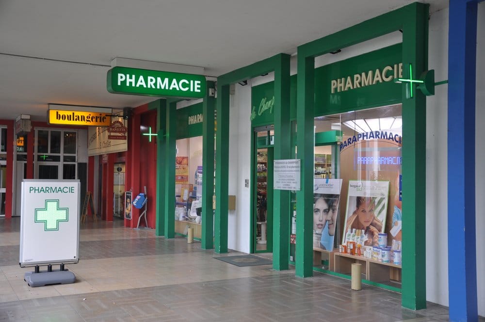 PHARMACIE DE CHAMPVERT 153 Avenue Barthélémy Buyer, Lyon, France
