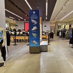 Lululemon Athletica