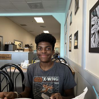 Evelyn’s Kitchen Table - With the grandson! - Breakfast & Brunch Near Me - Kingsport, Tennessee