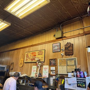 LUIGI’S PIZZA - Updated October 2024 - 413 Photos & 583 Reviews - 686 ...