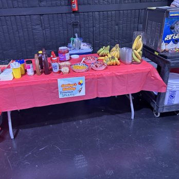 Cindy's Jumpers - Soft serve machine and my banana split bar! - Party Equipment Rentals Near Me - Paramount, California Cindy's Jumpers - Soft serve machine and my banana split bar! - Party Equipment Rentals Near Me - Paramount, California