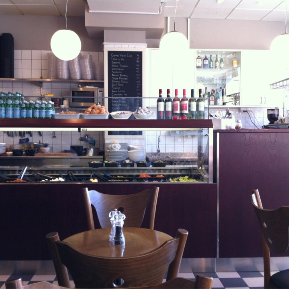 Trattoria Tredici - Counter at calm - Italian Near Me - Göteborg, O