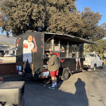 Rodney's Ribs - Picking up dinner - Food Trucks Near Me - Pasadena, California Rodney's Ribs - Picking up dinner - Food Trucks Near Me - Pasadena, California