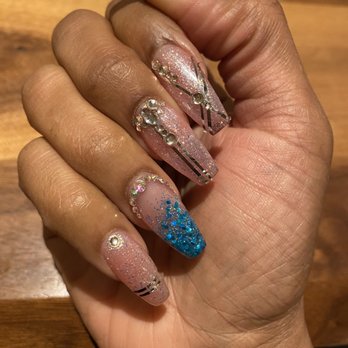 Lux Nails & Wax - I asked for Fancy! Beautiful work! - Nail Salons Near Me - Riverview, Florida