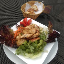Pönt - Salat mit Hühnerstreifen..