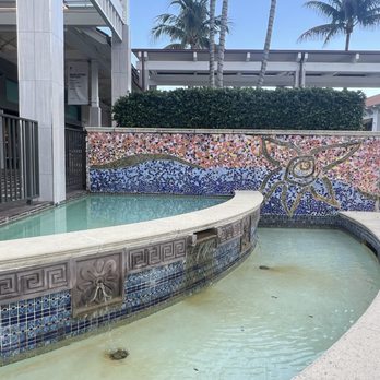 The Falls - Shopping Centers Near Me - Miami, Florida