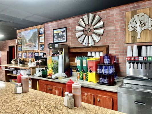 Twin Oaks BBQ by null