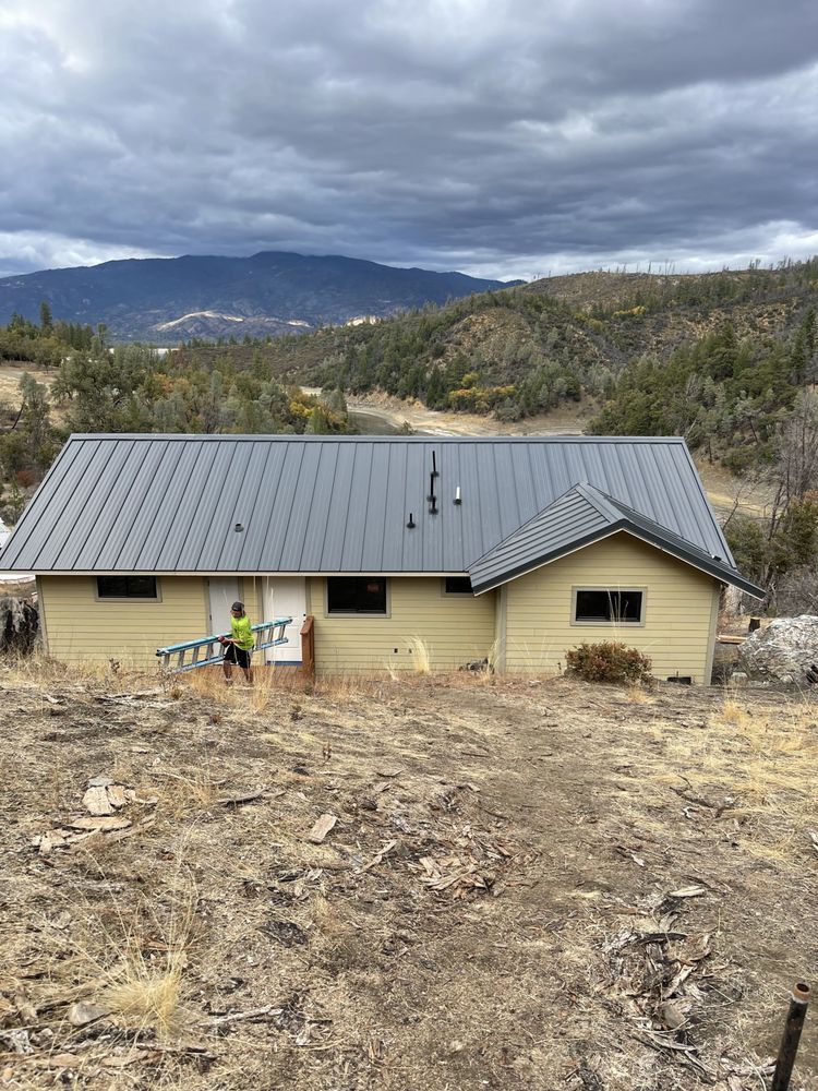 Slide of Roberts Roofing