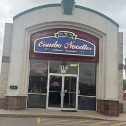Combo Noodles - Front of building