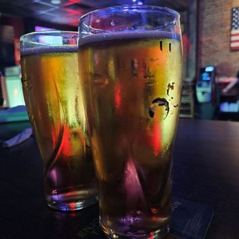 Napper Tandy's Public House and Restaurant - 2 glasses of Harps - Irish Near Me - Angier, North Carolina