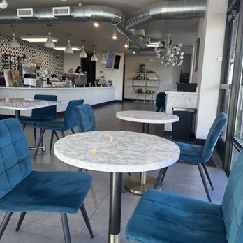 Star Village Coffee - Modern seating area with plenty of seating - Coffee Roasteries Near Me - Reno, Nevada Star Village Coffee - Modern seating area with plenty of seating - Coffee Roasteries Near Me - Reno, Nevada