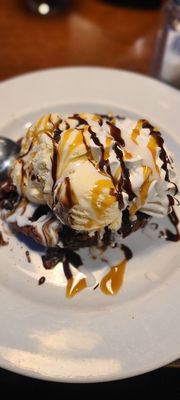 Brick House Tavern + Tap by null