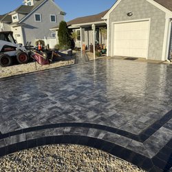 Team Brothers Brick & Pavers - Pavers driveway double border around the perimeter