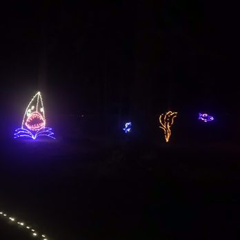 Fantasy Lights Spanaway Lake - Parks Near Me - Tacoma, Washington