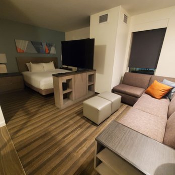 Hyatt House Chicago / Oak Brook - King size bed - Hotels Near Me - Oak Brook, Illinois Hyatt House Chicago / Oak Brook - King size bed - Hotels Near Me - Oak Brook, Illinois