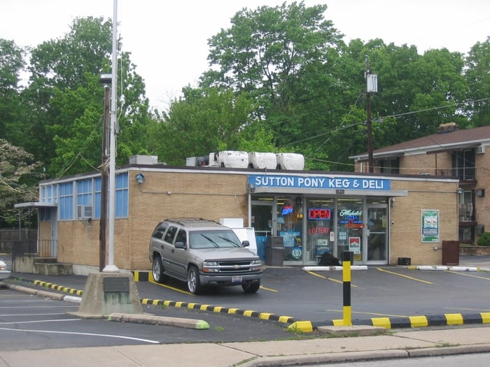 SUTTON PONY KEG Updated August 2024 1911 Sutton Ave, Cincinnati