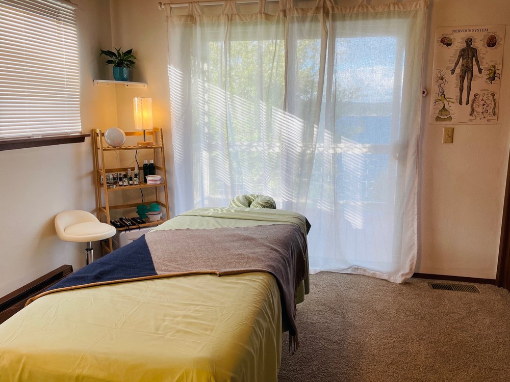 LULUDESTINATION THERAPY Updated August 2024 Greenbank, Washington