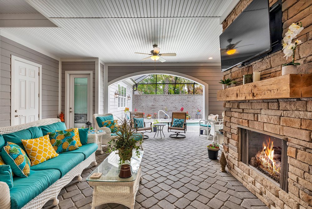 KRISTEN LUNDY CENTURY 21 BROADHURST Contact Agent 11 Photos