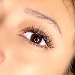 Classic lash extensions