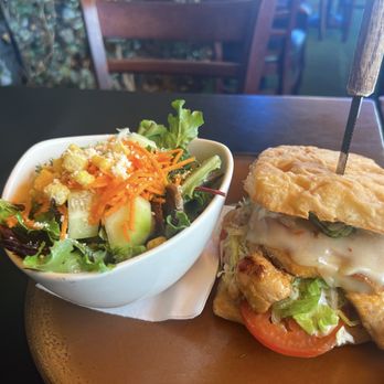 Morrison - Spicy Chicken Aioli Sandwich with salad - Gastropubs Near Me - Los Angeles, California Morrison - Spicy Chicken Aioli Sandwich with salad - Gastropubs Near Me - Los Angeles, California