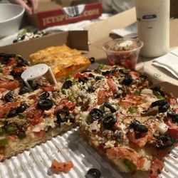 Jet's Pizza - 11/10 review