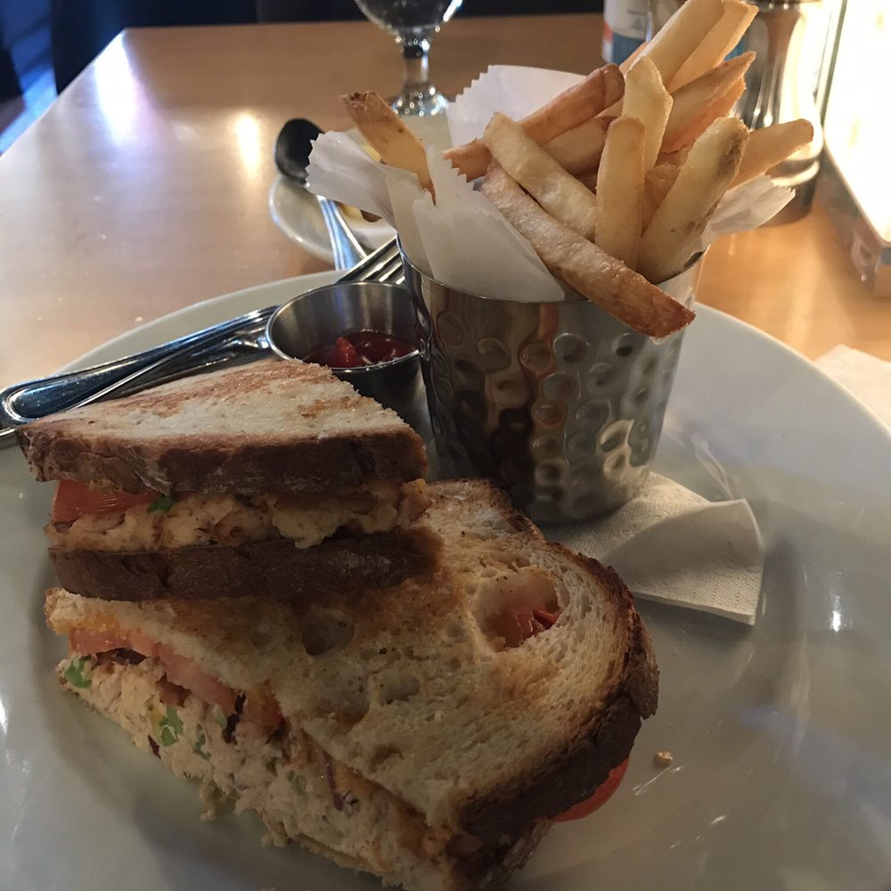 Daedalus Restaurant - Tuna melt sandwich - Pubs Near Me - Cambridge, Massachusetts Daedalus Restaurant - Tuna melt sandwich - Pubs Near Me - Cambridge, Massachusetts