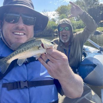 Kern River Fly Shop - With Guy Jeans on the lower Kern River - Fishing Near Me - Kernville, California