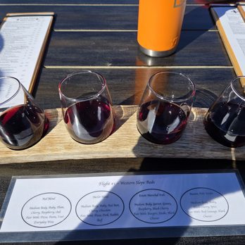 Maison la Belle Vie Winery - Wine flight - Wineries Near Me - Palisade, Colorado Maison la Belle Vie Winery - Wine flight - Wineries Near Me - Palisade, Colorado