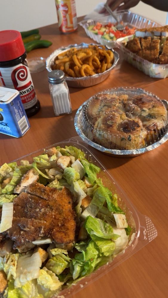 Harbor Point Pizza Logo