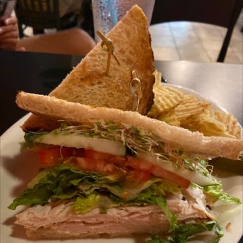 The Booch Bar - Turkey sandwich - Breakfast & Brunch Near Me - Hilo, Hawaii