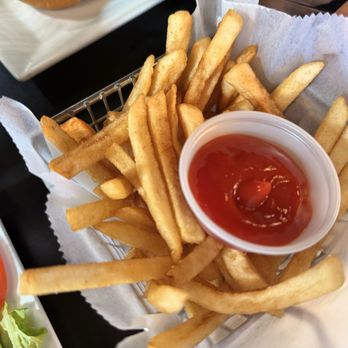 5 Star Burgers - Basket of Fries - Burgers Near Me - Taos, New Mexico