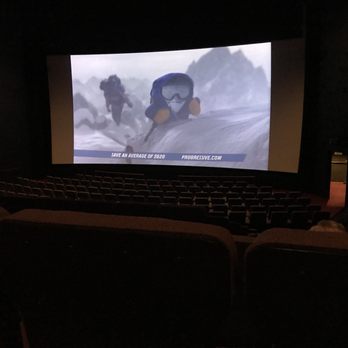 AMC Grapevine Mills 24 - Very nice theater! Waiting for Star Wars to start - Cinema Near Me - Grapevine, Texas