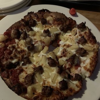 Old Chicago Pizza + Taproom - Chicago style crust sausage and pineapple - Pizza Near Me - Columbia, South Carolina