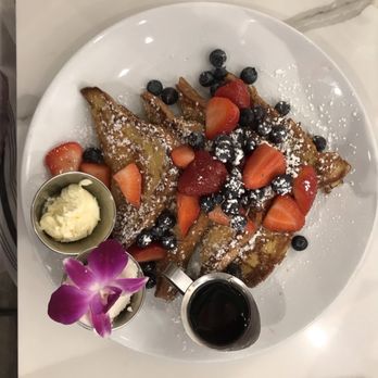 SweetDiner - Creme brûlée French toast - Diners Near Me - Milwaukee, Wisconsin