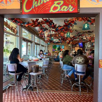 Chuy's - The bar area - Tex-Mex Near Me - Cedar Park, Texas