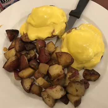 Family Fare Restaurant - eggs benedict and potatoes - Breakfast & Brunch Near Me - Peabody, Massachusetts Family Fare Restaurant - eggs benedict and potatoes - Breakfast & Brunch Near Me - Peabody, Massachusetts