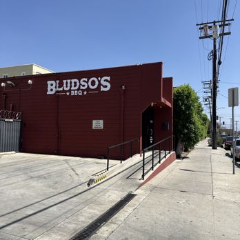 Bludso's BBQ - Outside the location - Barbeque Near Me - Panorama City, California
