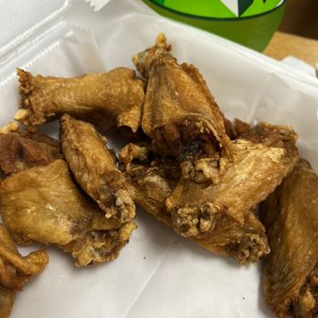 Brother's Pizzeria - Fried wings plan - Salad Near Me - Winston-Salem, North Carolina