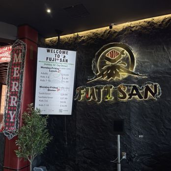 Pakusan Sushi & Grill - Menu pricing - Sushi Bars Near Me - Chandler, Arizona