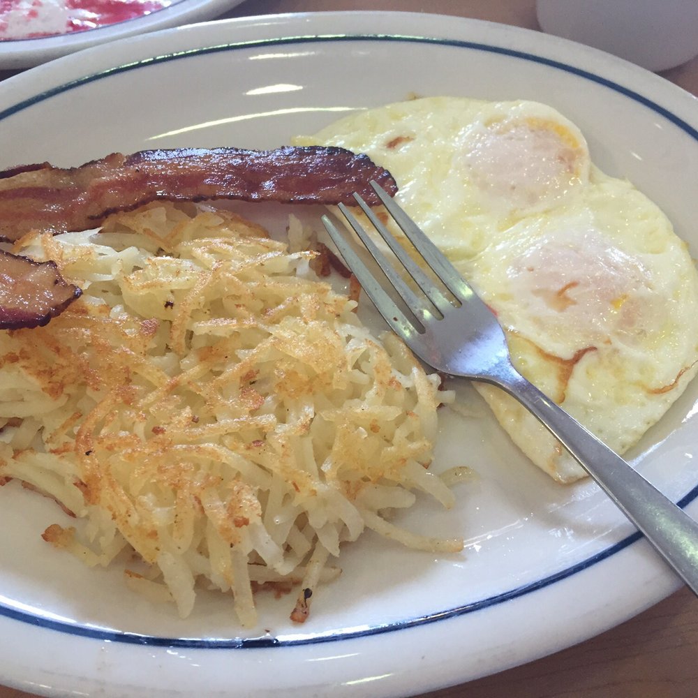 IHOP - Eggs over medium hash browns and bacon - Breakfast & Brunch Near Me - Lexington, Kentucky IHOP - Eggs over medium hash browns and bacon - Breakfast & Brunch Near Me - Lexington, Kentucky