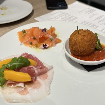 Arancino di Mare - Appetizer sampler (part of course meal) - Italian Near Me - Honolulu, Hawaii Arancino di Mare - Appetizer sampler (part of course meal) - Italian Near Me - Honolulu, Hawaii