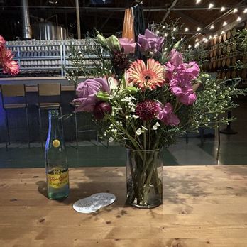 Trademark Brewing - Floral Arrangement Making Class - Breweries Near Me - Long Beach, California Trademark Brewing - Floral Arrangement Making Class - Breweries Near Me - Long Beach, California