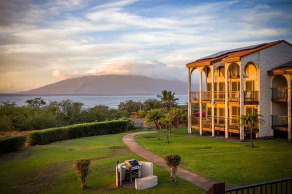 Aston Maui Hill Resort by null